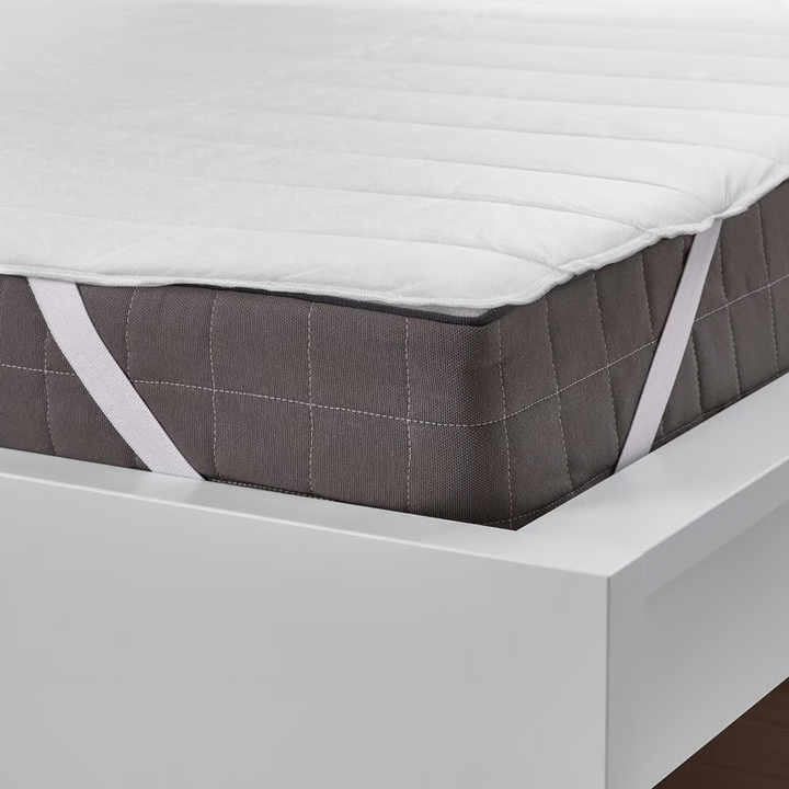 8-piece "The Nap Trap" Bedding box